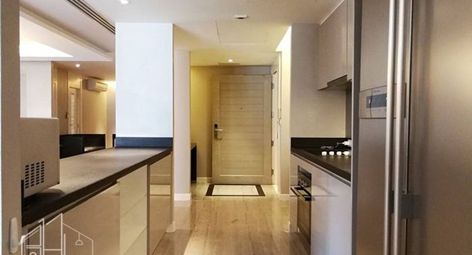 Condo en alquiler y en venta de 3 habitaciones en Watthana, Bangkok