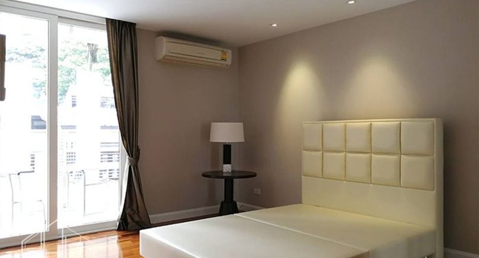 Condo en alquiler y en venta de 3 habitaciones en Watthana, Bangkok