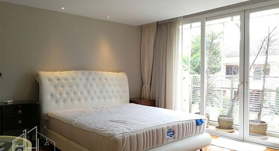 Condo en alquiler y en venta de 3 habitaciones en Watthana, Bangkok