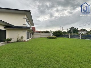 Casa en venta de 7 habitaciones en Pak Kret, Nonthaburi