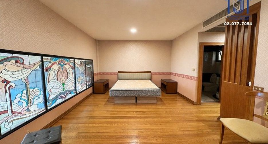 Casa en venta de 7 habitaciones en Pak Kret, Nonthaburi