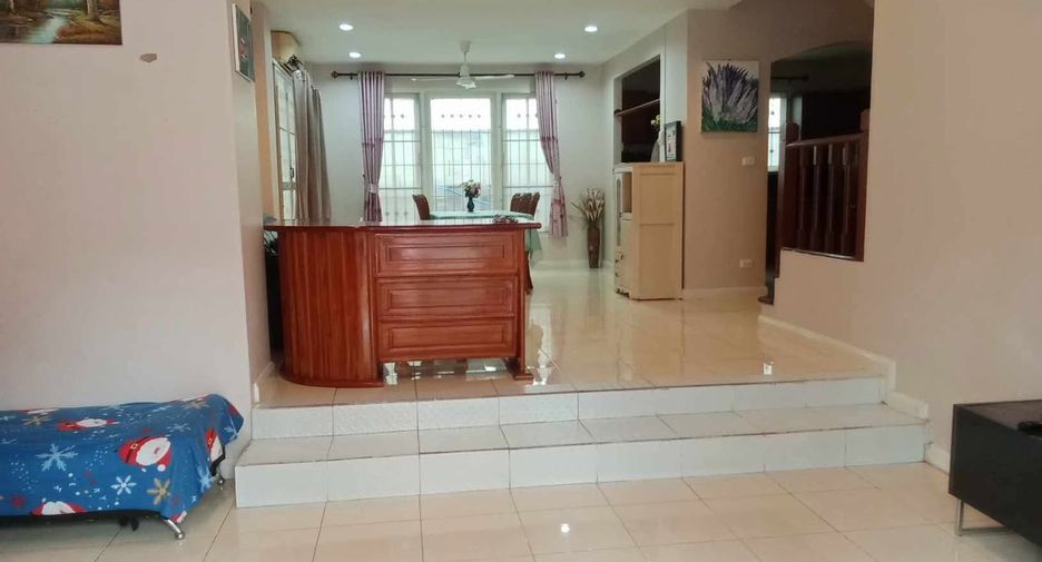 For rent and for sale 3 bedrooms house in Jomtien, Pattaya