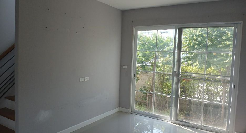 Casa en venta de 4 habitaciones en Prawet, Bangkok