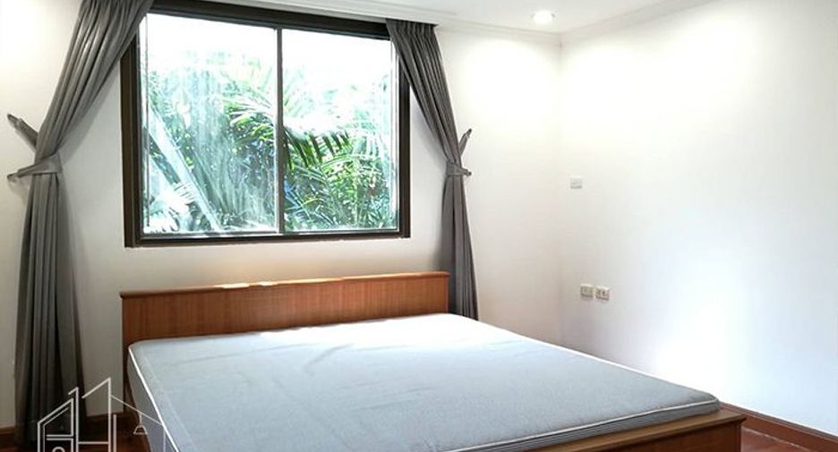 À louer 2 chambres condo à Watthana, Bangkok