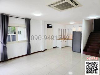 Haus zur Miete mit 4 Zimmer in Khan Na Yao, Bangkok