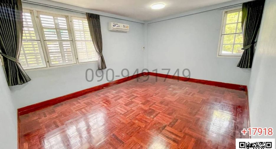 Haus zur Miete mit 4 Zimmer in Khan Na Yao, Bangkok