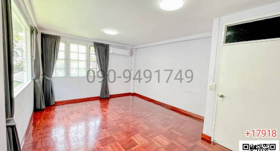 Haus zur Miete mit 4 Zimmer in Khan Na Yao, Bangkok