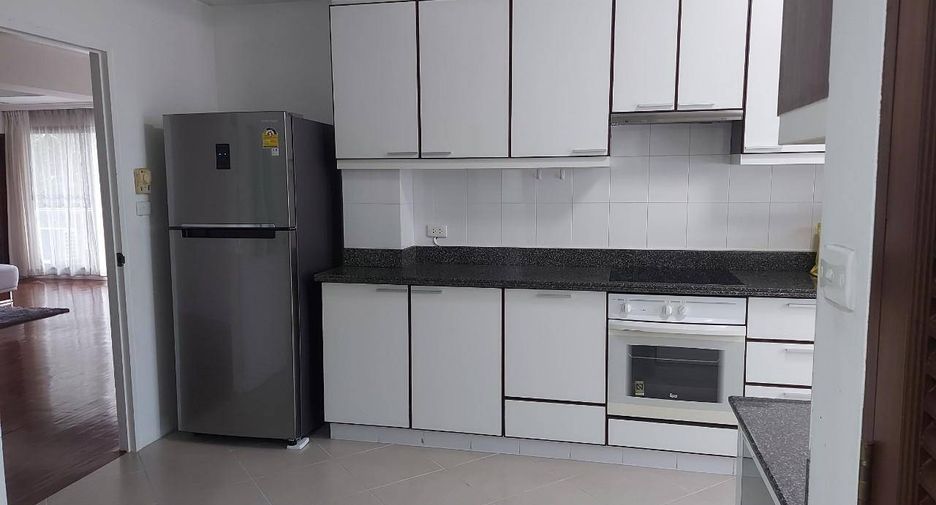 À louer 2 chambres appartement à Watthana, Bangkok