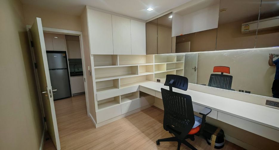 Condo en venta de 2 habitaciones en Phra Khanong, Bangkok