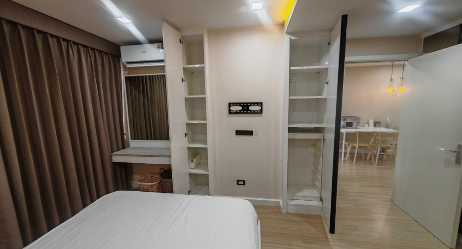 Condo en venta de 2 habitaciones en Phra Khanong, Bangkok