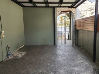 出售 3 卧室 独立屋 在 Khlong Sam Wa, 曼谷