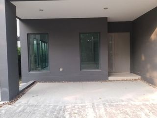 For sale 4 ベッドルーム house in Prawet, Bangkok
