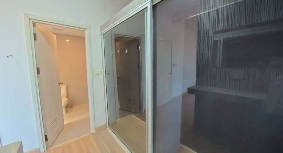 For sale 3 bedrooms townhouse in Mueang Samut Prakan, Samut Prakan