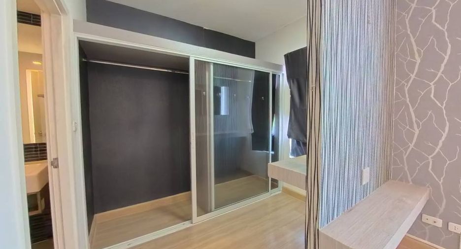For sale 3 bedrooms townhouse in Mueang Samut Prakan, Samut Prakan