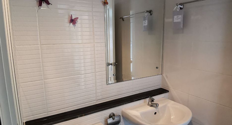 À vendre 1 chambre condo à Bang Na, Bangkok