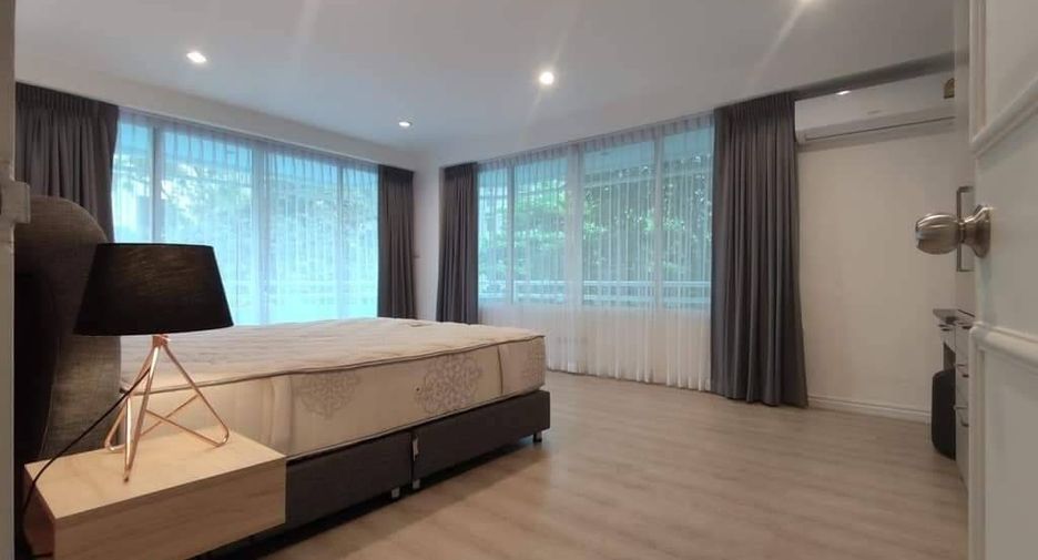 À louer 1 chambre condo à Watthana, Bangkok