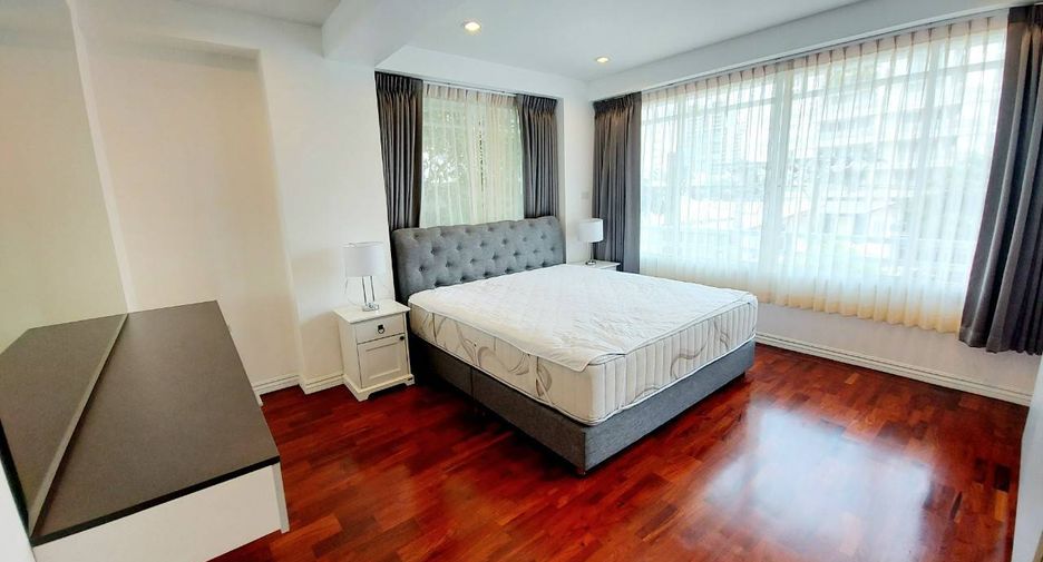 À louer 3 chambres condo à Watthana, Bangkok