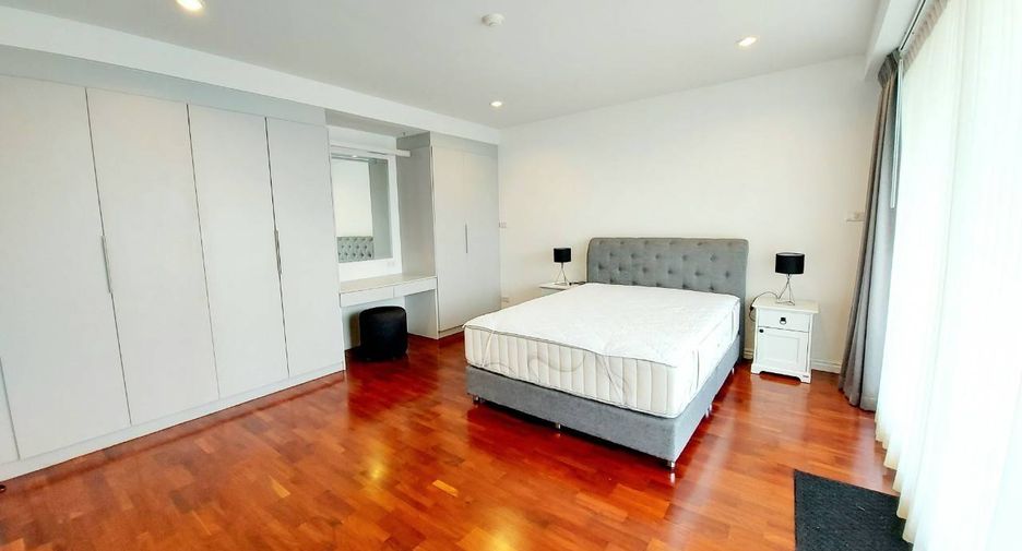 À louer 3 chambres condo à Watthana, Bangkok