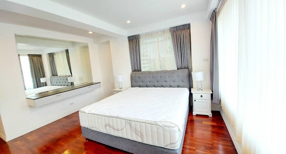 À louer 3 chambres condo à Watthana, Bangkok