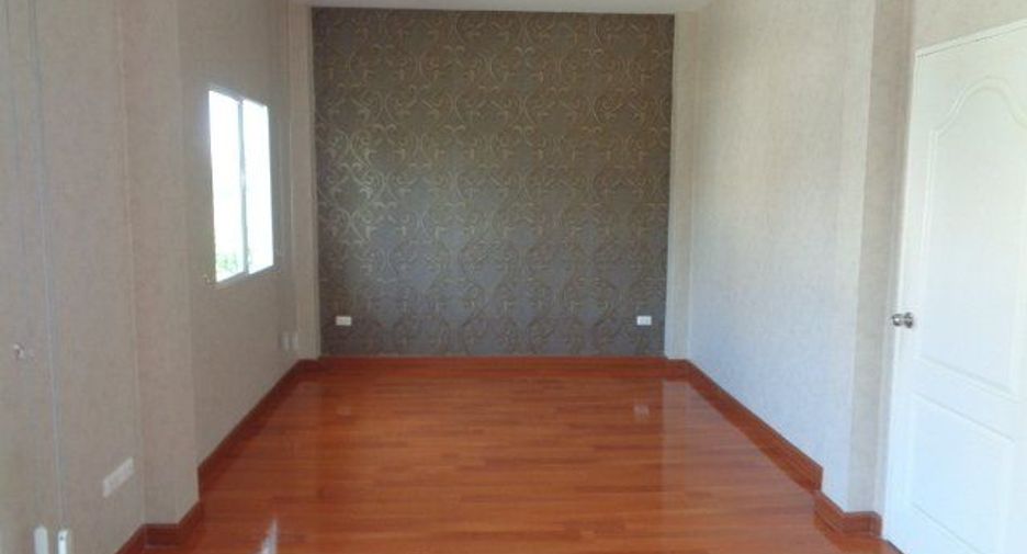 ขาย 2 ห้องนอน ทาวน์เฮ้าส์ ใน บางแค, กรุงเทพฯ