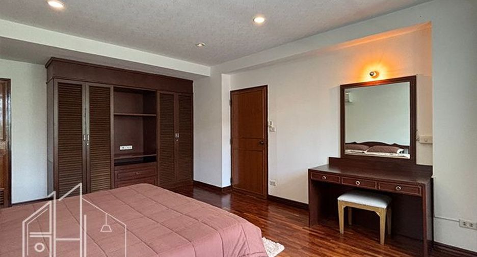 À louer 2 chambres appartement à Watthana, Bangkok