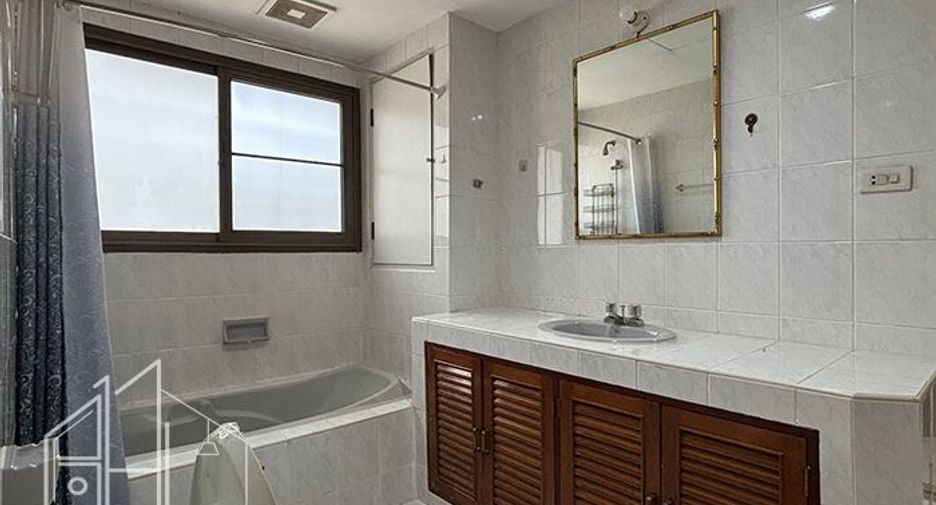 À louer 2 chambres appartement à Watthana, Bangkok