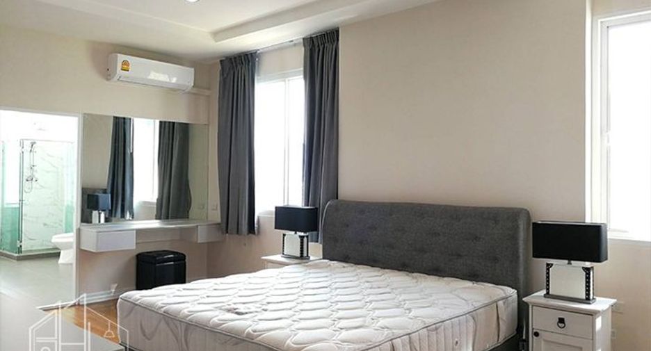 À louer 3 chambres appartement à Watthana, Bangkok
