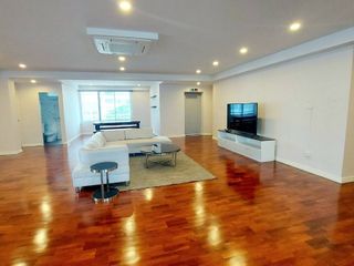 For rent 4 bedrooms condo in Watthana, Bangkok