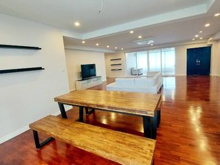 For rent 4 bedrooms condo in Watthana, Bangkok