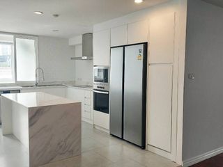 For rent 4 bedrooms condo in Watthana, Bangkok