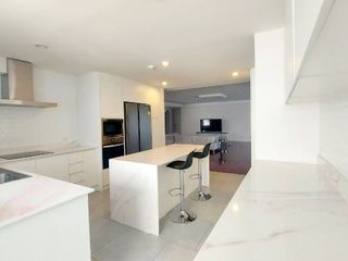 For rent 4 bedrooms condo in Watthana, Bangkok