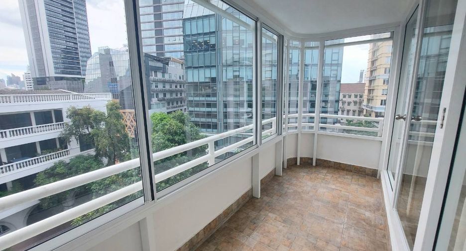 À louer 4 chambres condo à Watthana, Bangkok