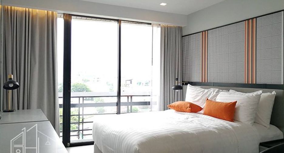 Condo en alquiler de 3 habitaciones en Watthana, Bangkok