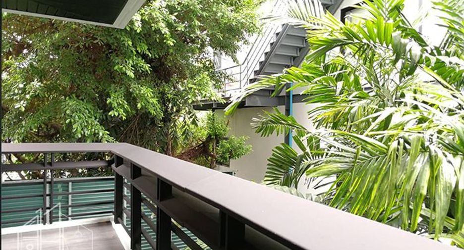 À louer 2 chambres condo à Watthana, Bangkok
