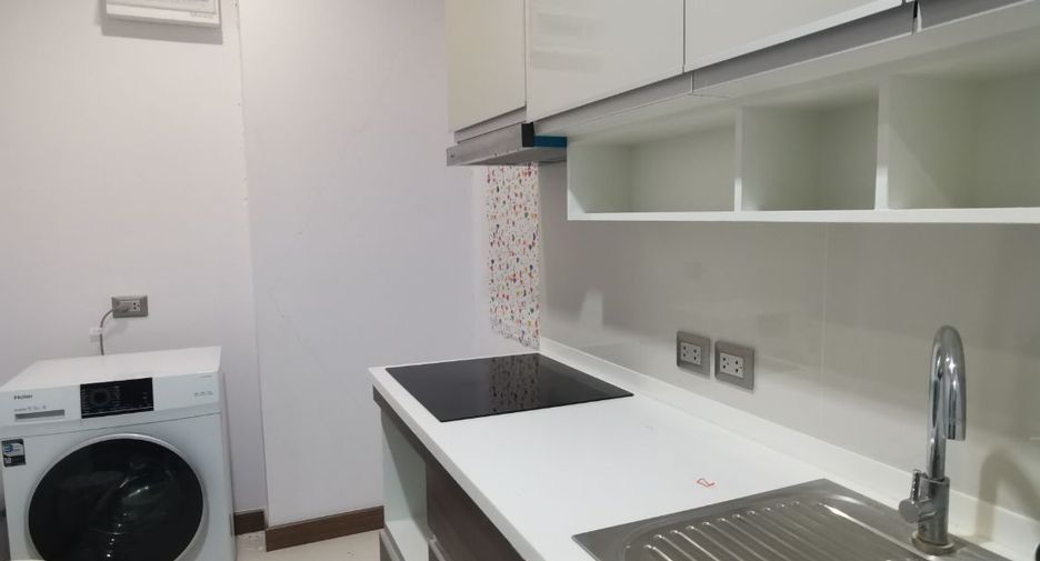For rent 2 ベッドルーム condo in Watthana, Bangkok
