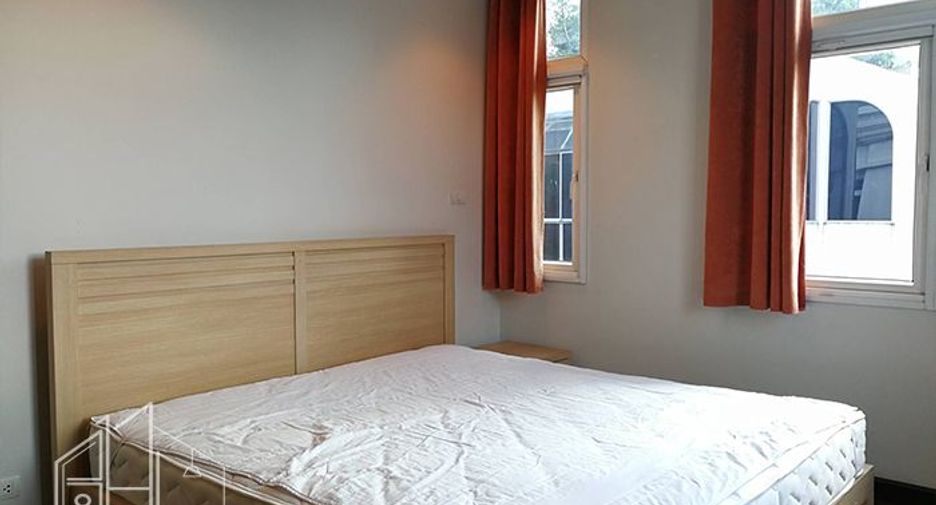 Condo en alquiler de 3 habitaciones en Watthana, Bangkok
