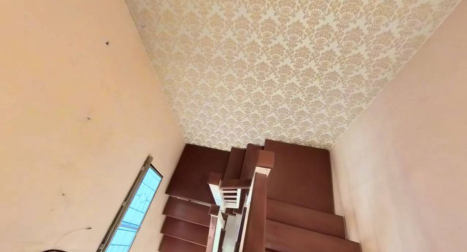 Casa adosada en venta de 3 habitaciones en Mueang Samut Prakan, Samut Prakan