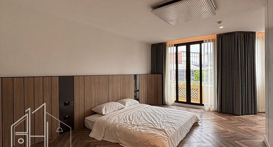 À louer 3 chambres appartement à Watthana, Bangkok