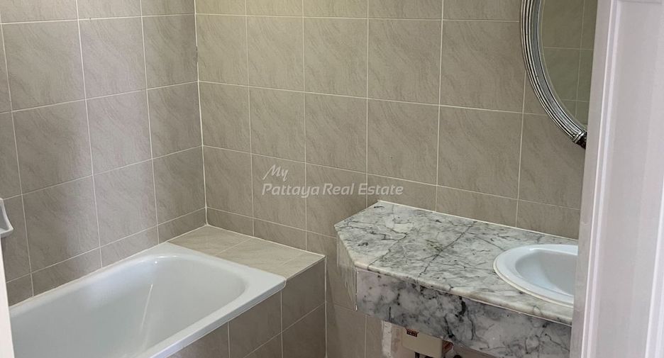 For sale 2 bedrooms condo in Na Jomtien, Pattaya