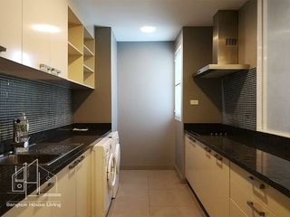 À louer 2 chambres appartement à Watthana, Bangkok