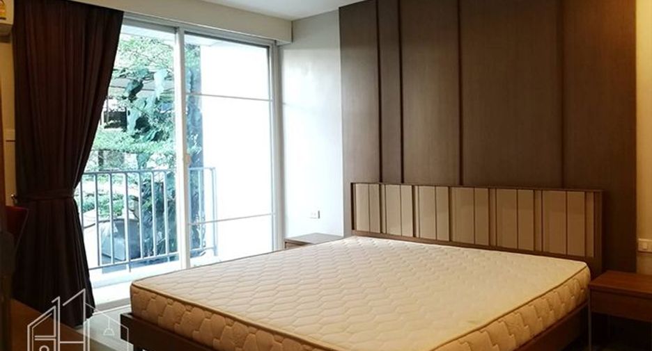 À louer 2 chambres condo à Watthana, Bangkok