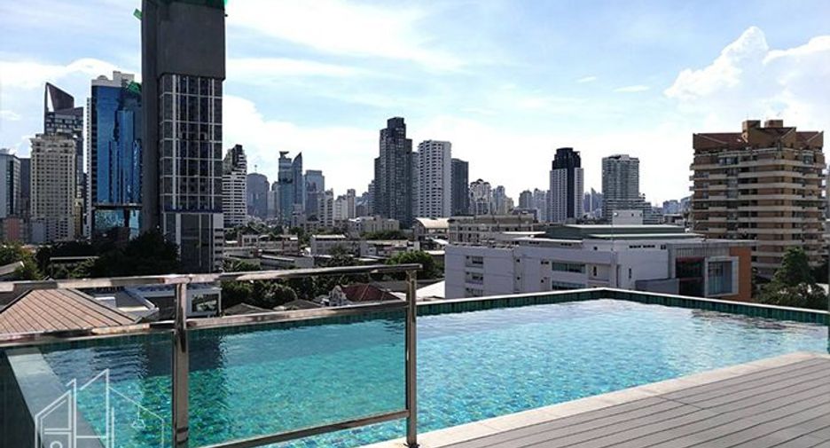À louer 2 chambres condo à Watthana, Bangkok