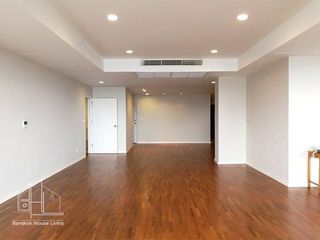 For rent 4 bedrooms condo in Watthana, Bangkok