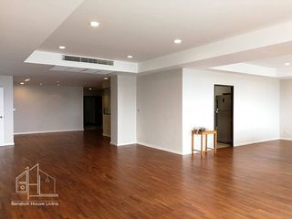 For rent 4 bedrooms condo in Watthana, Bangkok