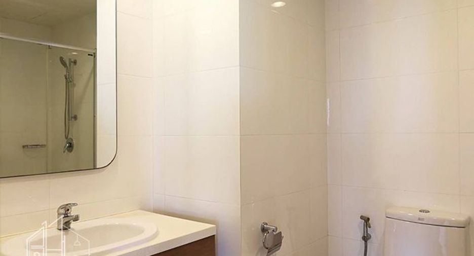 À louer 4 chambres condo 