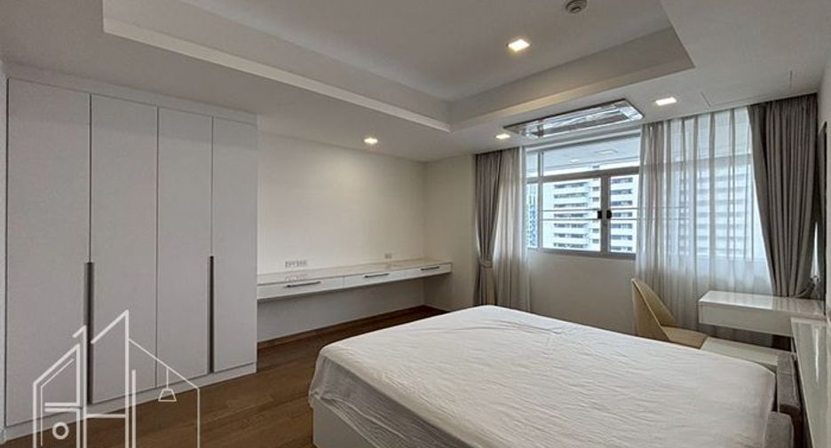 À louer 3 chambres condo 