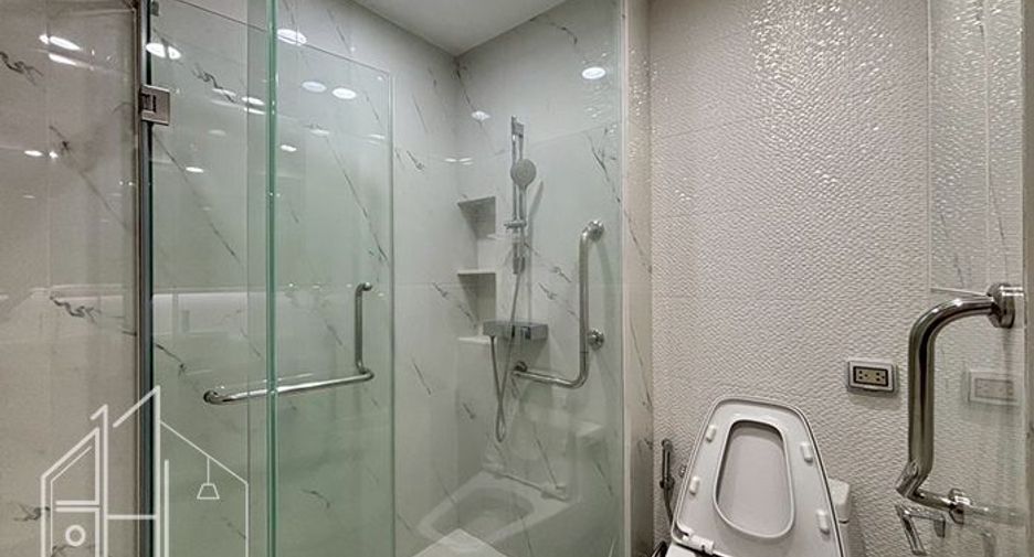 À louer 3 chambres condo 
