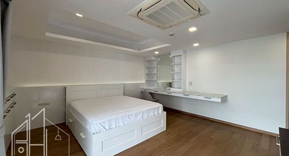 À louer 3 chambres condo 
