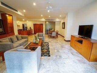 À louer 3 chambres appartement à Watthana, Bangkok