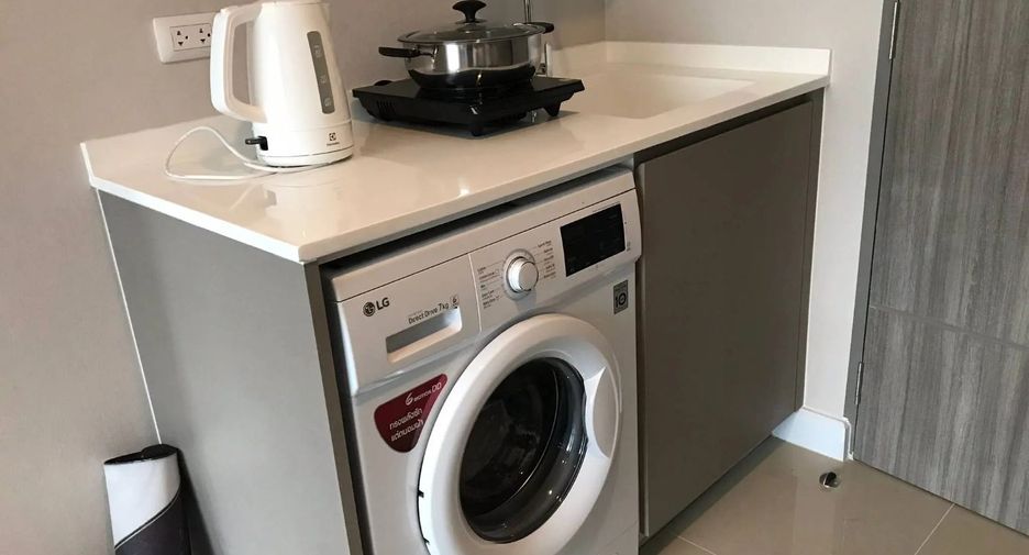 For rent 1 bed condo in Huai Khwang, Bangkok